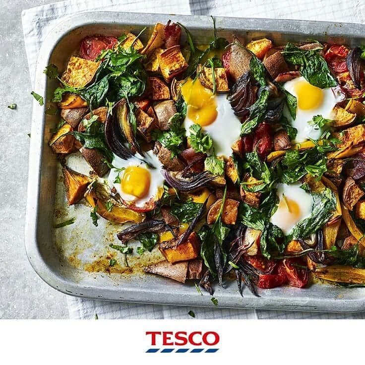 Tesco Food Officialさんのインスタグラム写真 - (Tesco Food OfficialInstagram)「Feel like giving cereal a little holiday? These 4 healthier breakfast ideas will  help the family rise and shine all Summer long.  Find these recipes on Tesco Real Food under ‘Healthy’ – link in bio.  CRUNCHY OATS – a low-sugar alternative to granola  VEGAN BANANA MUFFINS – a banana-based bake means cake for breakfast! ONE-PAN BRUNCH BAKE – serve your bacon and eggs in a veg-packed bake AVOCADO TOSTADAS – bulk out your brunch Mexican-style with black beans」7月31日 19時09分 - tescofood