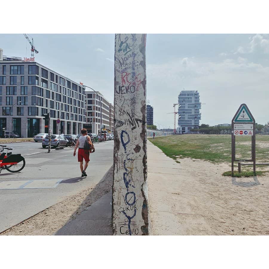 森田想さんのインスタグラム写真 - (森田想Instagram)「ベルリンの壁 #berlinermauereastsidegallery」7月31日 11時50分 - kokoro_morita