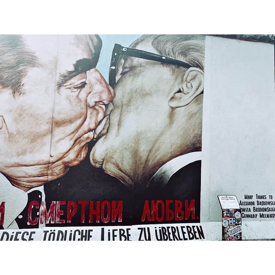 森田想さんのインスタグラム写真 - (森田想Instagram)「ベルリンの壁 #berlinermauereastsidegallery」7月31日 11時50分 - kokoro_morita