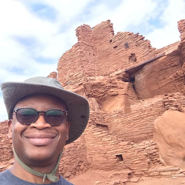 ラリー・ギリアード・Jrさんのインスタグラム写真 - (ラリー・ギリアード・JrInstagram)「It’s a SPIRITUAL EXPERIENCE! Visited the Grand Canyon today! Yo! It’s beyond comprehension how something so beautiful, majestic and vast could exist! Journeyed through the Hopi and Navajo reservations! Visited an ancient Wupatki village. Ate a Navajo taco. DEELISH! Stopped by the Sunset Volcano and walked on the lava rocks! Amazing day! #grateful #grandcanyon #arizona #navajo #hopi #wupatkiruins #2019」7月31日 12時50分 - thereallgjr