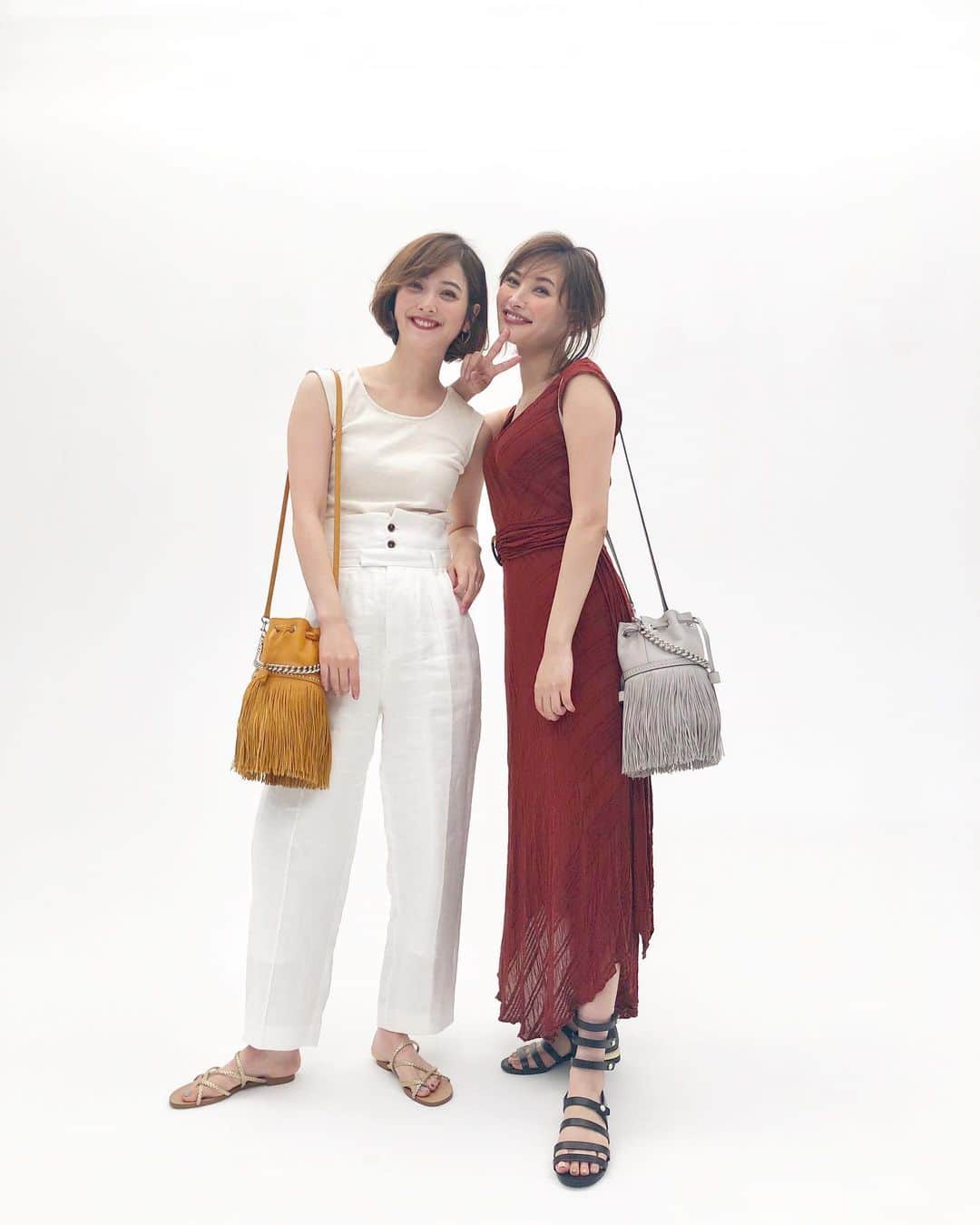 大政絢さんのインスタグラム写真 大政絢instagram のんちゃんと撮影 前に対談したことはあるけどしっかりした撮影は初めて 変な感じ お互いしっかりしたメイクで会うとなんか照れ臭い 発売お楽しみに そしてお互いの私服 たまたま鞄が色違いだったよ