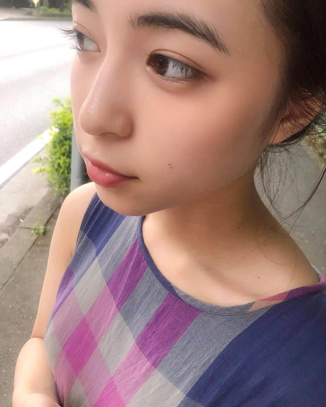 のインスタグラム：「お気に入りの：ほくろ🤨 #チャームポイント #だよ」