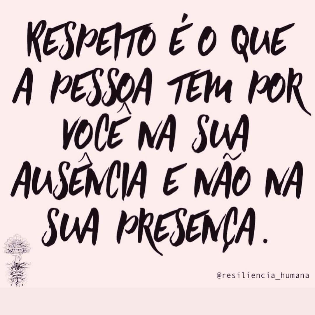 Eliana Michaelichin Bezerraのインスタグラム：「Principalmente na ausência. É isso.」