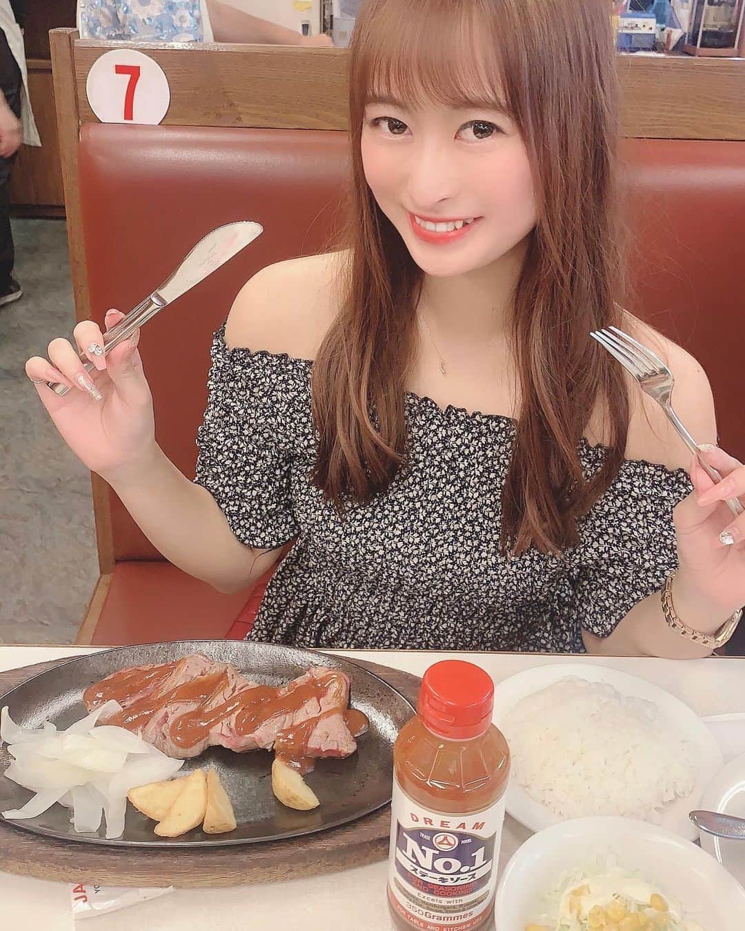 三浦亜莉沙のグルメインスタ