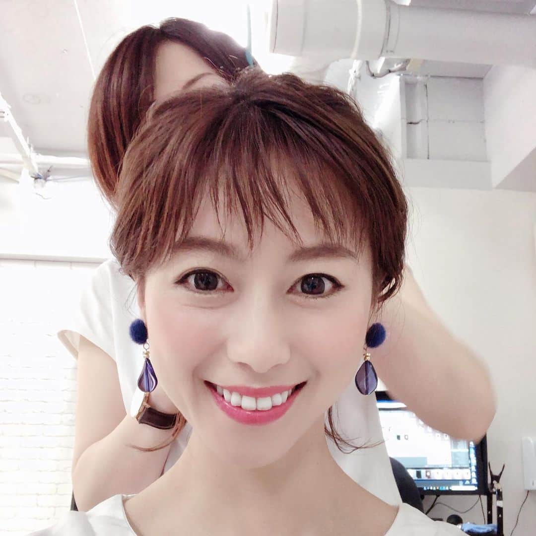 小坂温子さんのインスタグラム写真 - (小坂温子Instagram)「今日も楽しかった😊💕 #おつかれさまです  #jewelvox #プチプラアクセ  #綺麗なブルー #ピアス  #アクセサリー #accessory  #ふわふわ #ひとつむすび」7月31日 19時36分 - kosaka_atsuko