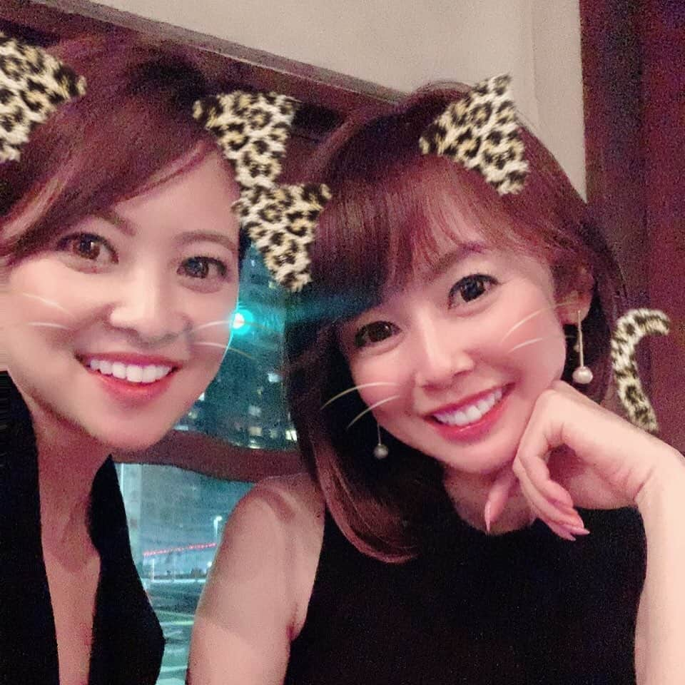 宮崎宣子さんのインスタグラム写真 - (宮崎宣子Instagram)「昨日の玲奈ちゃん❤️ あまりにも玲奈ちゃんの黒いドレスが色っぽくて、、、 女豹に変身😆 毎日会いたい人💕  #黒服 #シェアーズ #本当に今回も助けられました #毎日会ってた #いざという時に助けてくれる #この日もお店で作業」7月31日 15時04分 - miyazaki_nobuko