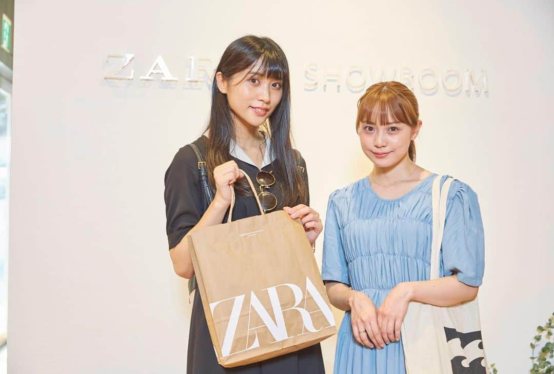 根岸愛のインスタグラム：「ZARAの展示会へ👗 偶然まこっちゃんに会いました🥳💕素敵なお洋服がたくさんでした！！ #zara #showroom #fashion #展示会」