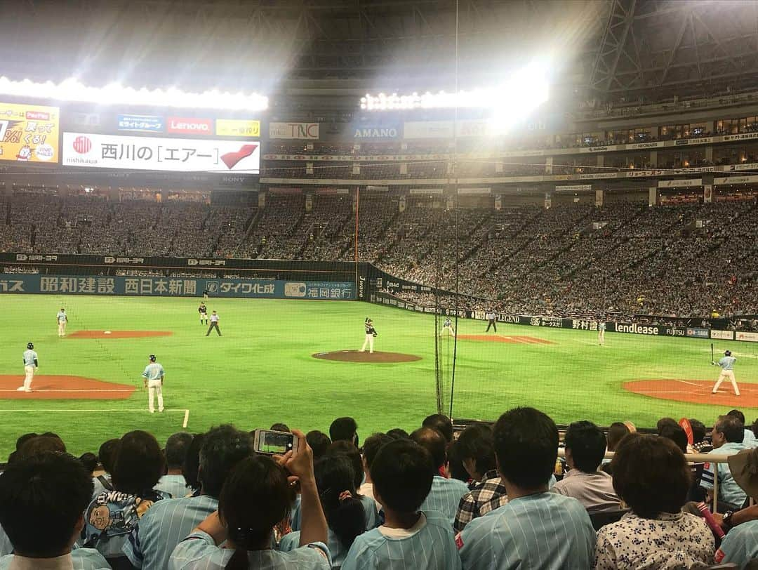 美沙さんのインスタグラム写真 - (美沙Instagram)「2019.07.26 すきぴ達と鷹の祭典💙💙 しかし負け😂💦 . 負けをなかったことにするくらいのセレモニーもすごかったけど。笑 . 8月はあんまりヤフオクでないからある日は沢山行こーっと。 私友達いないからみんなまた付き合ってね☺️笑 . #baseball #野球 #プロ野球 #野球観戦 #⚾️ #鷹の祭典 #鷹の祭典2019 #🦅 #💙 #千葉ロッテマリーンズ #福岡ソフトバンクホークス #sbhawks #野球観戦friend #野球女子 #インスタ野球女子 #野球好きな人と繋がりたい」7月31日 15時43分 - misa0623r