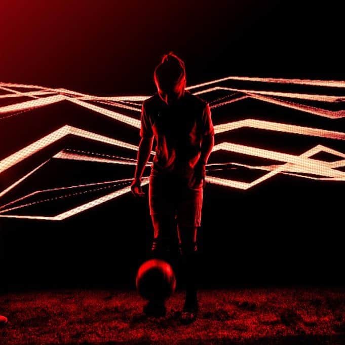 ジャッキー・グローネンのインスタグラム：「🔴⚪️⚫️」