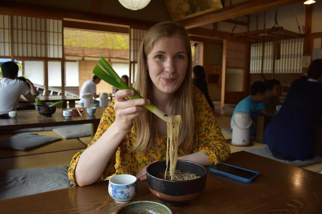 Rediscover Fukushimaさんのインスタグラム写真 - (Rediscover FukushimaInstagram)「Negi soba noodles at Ishiharaya, Ouchi-juku! 🍜 it makes me sad that there is no green onion emoji」7月31日 17時26分 - rediscoverfukushima