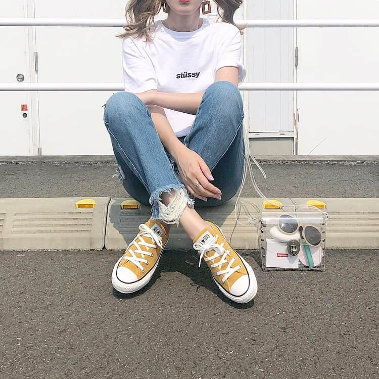 Maiさんのインスタグラム写真 - (MaiInstagram)「#ootd #stussy #stussywomen #denim #zara #converse #コンバース #moussy コーディネートの詳細はブログに書いてます☺︎ ・ 2枚目のピアスは今日付けてた @madlyy__official の♡」7月31日 17時26分 - maimaimai1016