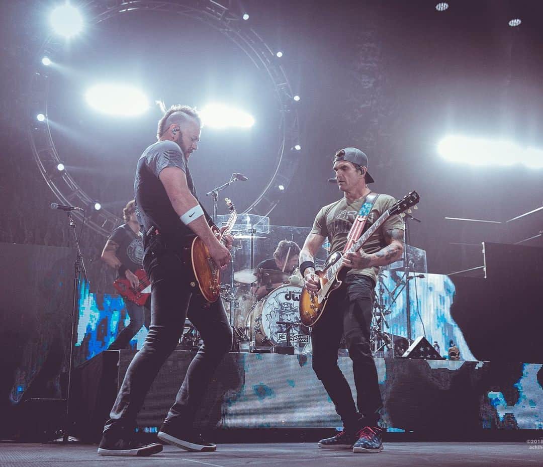 3 Doors Downのインスタグラム：「We had a good week off, but we are ready to hit the road again this week! See you soon Monroe, MI & Northfield, OH! 🤘🏼」