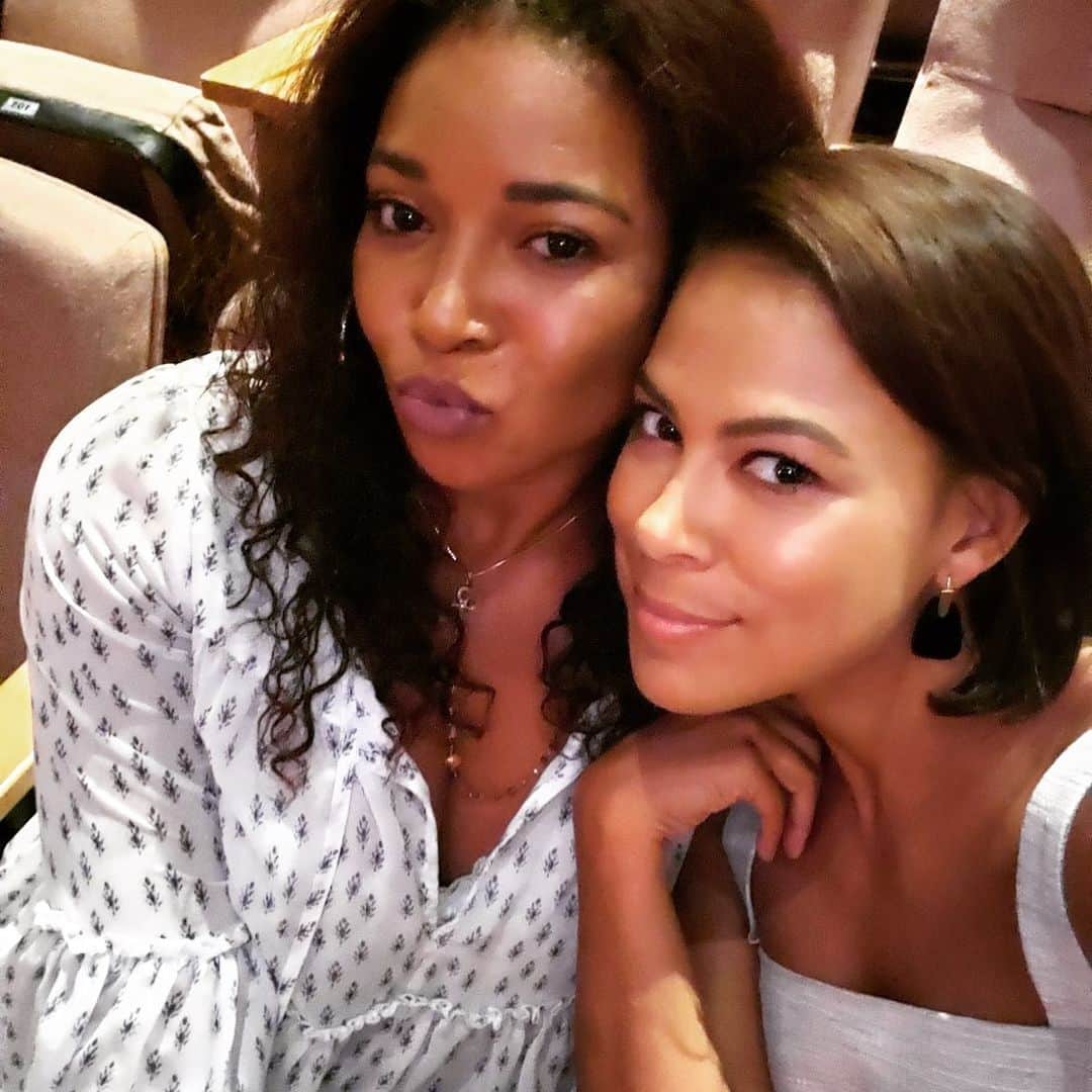 タマラ・ジョーンズさんのインスタグラム写真 - (タマラ・ジョーンズInstagram)「I just love this woman !!! @tonitrucks my #Queen #WCW .. amazing soul , beautiful spirit !!! I can’t wait to work with you again !!! #SealTeam 🙌🏽🙌🏽🙌🏽🙌🏽🥰🥰🥰🥰❤️❤️❤️❤️🤗🤗🤗🤗😘」8月1日 3時36分 - tamjones1