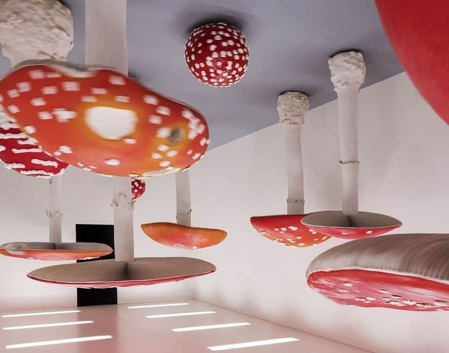 AnOther Magazineさんのインスタグラム写真 - (AnOther MagazineInstagram)「Meet Milan’s upside down mushrooms 🍄 ⁠⠀ ⁠⠀ Find this otherworldly installation at @fondazioneprada, one of the places listed in our alternative guide to Milan. For more of the best things to do, see and eat in the Italian metropolis, head to the link in our bio🔗⁠⠀ ⁠⠀ 📸 is Upside Down Mushroom Room, 2000, by #CarstenHöller」8月1日 4時04分 - anothermagazine