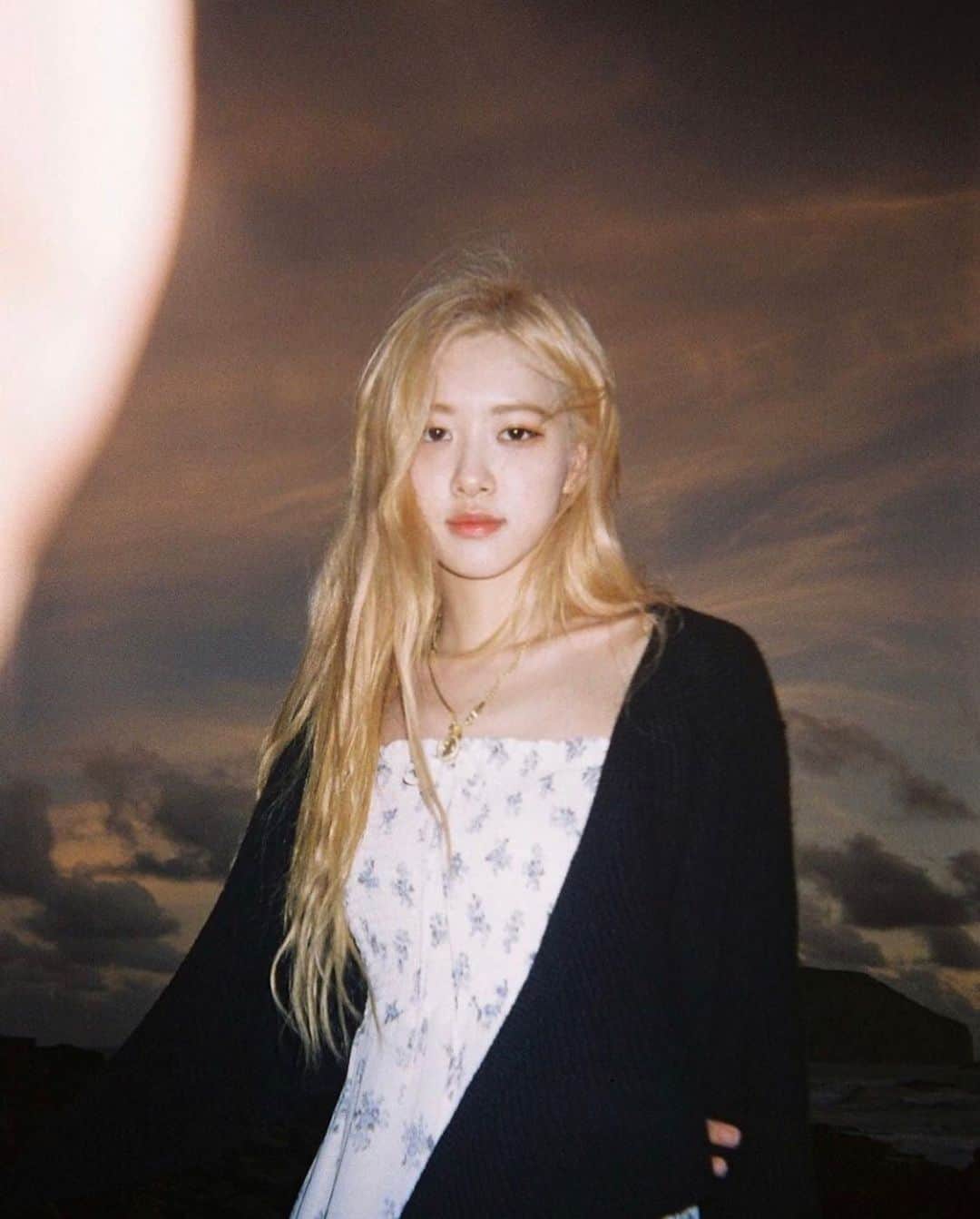 Reformationさんのインスタグラム写真 - (ReformationInstagram)「The Loulou Dress pairs well with both a moody sky and @roses_are_rosie.」8月1日 4時20分 - reformation