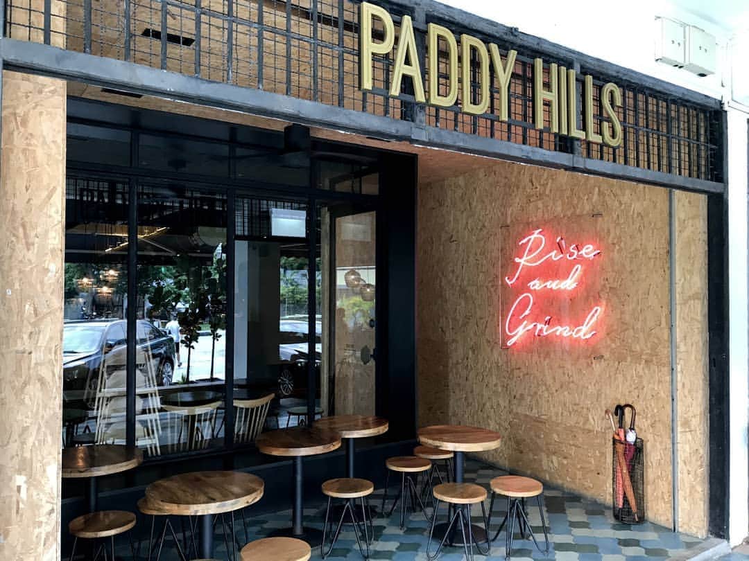 HereNowさんのインスタグラム写真 - (HereNowInstagram)「Western, Japanese, and Southeast Asian fusion at @paddyhills.sg. Get a glimpse of local life in Singapore while enjoying your meal! Recommended by @zaaras. . . . #herenowcity #wonderfulplaces #beautifuldestinations #travelholic #travelawesome #foodie #foodgasm #foodporn #dailyfoodseeker #hypefeast #instafood #footfetishnation #foodfluffer #singaporefood #Singapore #visitsingapore  #シンガポール #싱가포르 #싱가포르여행 #싱가폴 #新加坡」7月31日 19時54分 - herenowcity
