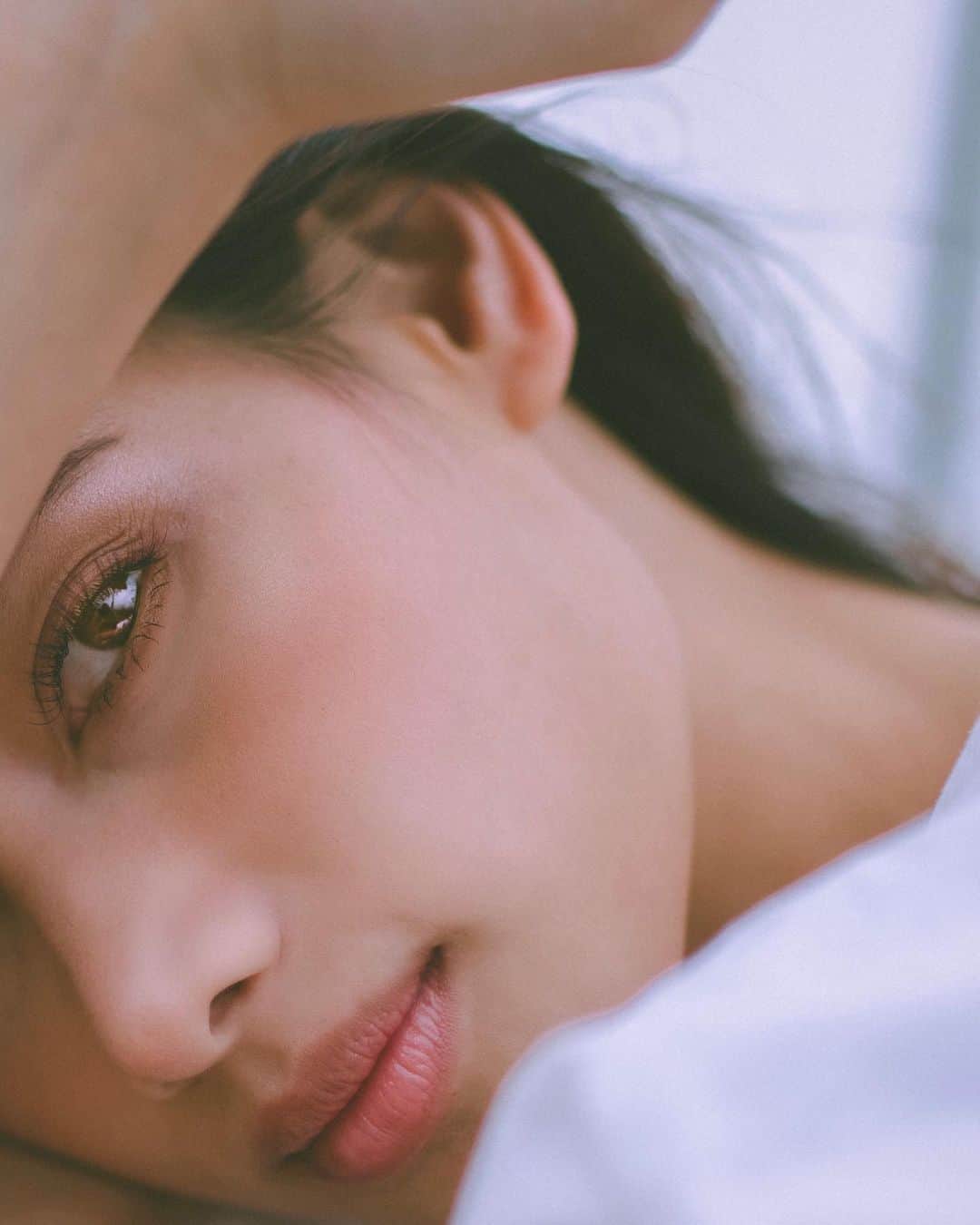 yeNahさんのインスタグラム写真 - (yeNahInstagram)「𝚜𝚠𝚒𝚙𝚎してね💛﻿ ﻿ 📸 @yayamax88  #yayamax ﻿ edited by #haneypresets﻿ ﻿ ﻿ Sometimes what you’re looking for comes when you are not looking.﻿ ﻿ 間違えて消しちゃったみたいでコメントくれてたみんなごめんね🙏🏽💦♡」7月31日 19時56分 - haney8859