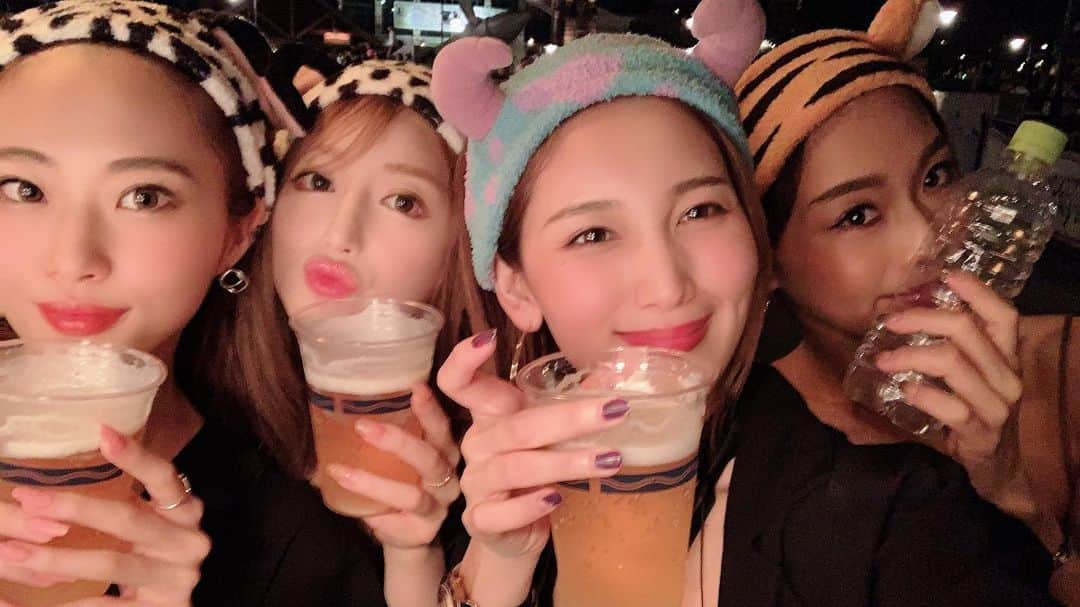 のインスタグラム：「🖤みんなで ディズニーシー行ってきた💕 . . . 女子4人がイッチバン 楽しいかもディズニー！ . . . みんな大好き❤ありがとう❤️ . . . #disneysea  #ディズニーランド  #marvel . . .  日本は、 marvelのアトラクションはよ！ #ironman のやつはよ！ #Krush #Krushガールズ」