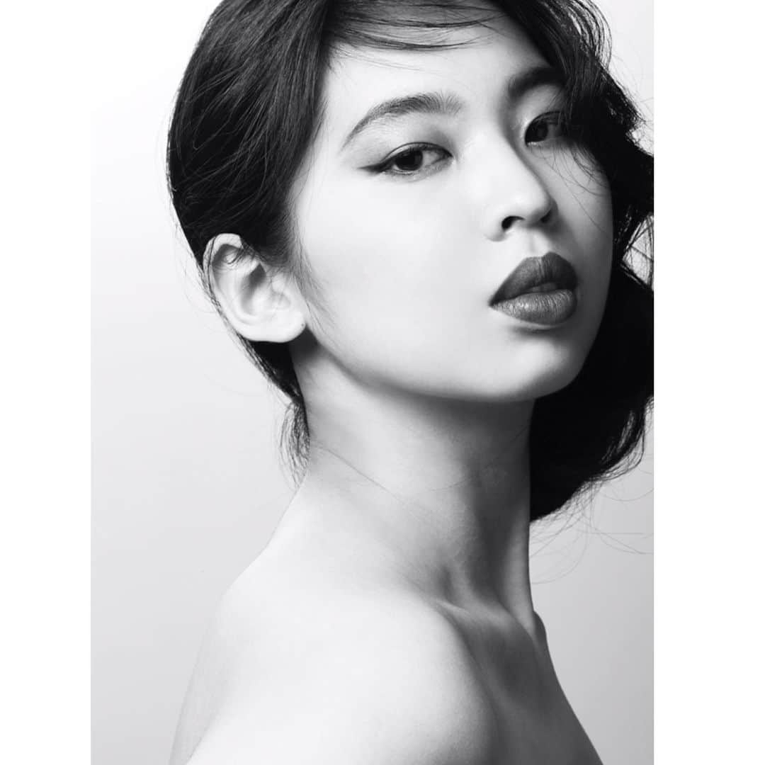 伊藤友奈さんのインスタグラム写真 - (伊藤友奈Instagram)「beauty shooting hair @sk.0628c  make @yuuka6551  photo @kato_923  #makeup#hairmake#japanese#japanesemodel#asianmodel#fashion#japan#mode#photographer#photography#beauty#beautyshoot#beautyshooting#testshoot#tokyo#美容#コスメ#メイク#ビューティー撮影#モデル#ヘアアレンジ#ヘアスタイル#黒髪ロング#日本人#日本」7月31日 20時39分 - youna.ito