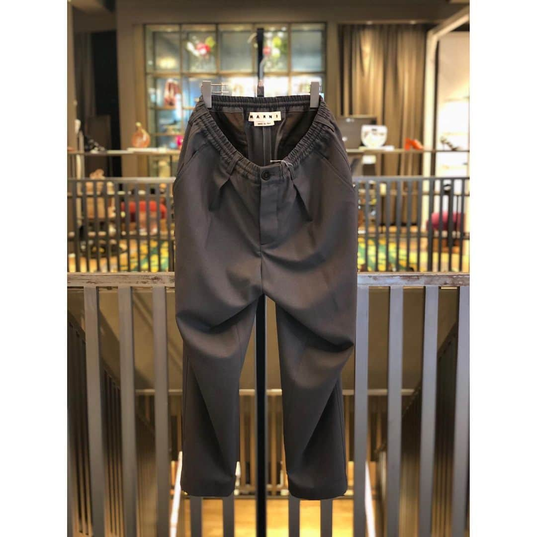 TOMORROWLAND 渋谷本店さんのインスタグラム写真 - (TOMORROWLAND 渋谷本店Instagram)「. 〈MARNI〉 1.2.3 Shirt 96-01-95-01005 ¥55,000+tax  4.5.6 Pant 96-04-95-04003 ¥64,000+tax  7. Knit 96-02-95-02004 ¥55,000+tax  #MARNI#marni#マルニ#newarrivals#19fw#shirt #pant#knit#fashion#mensfashion #tomorrowland#tomorrowland_mens」7月31日 20時48分 - tomorrowland_shibuya