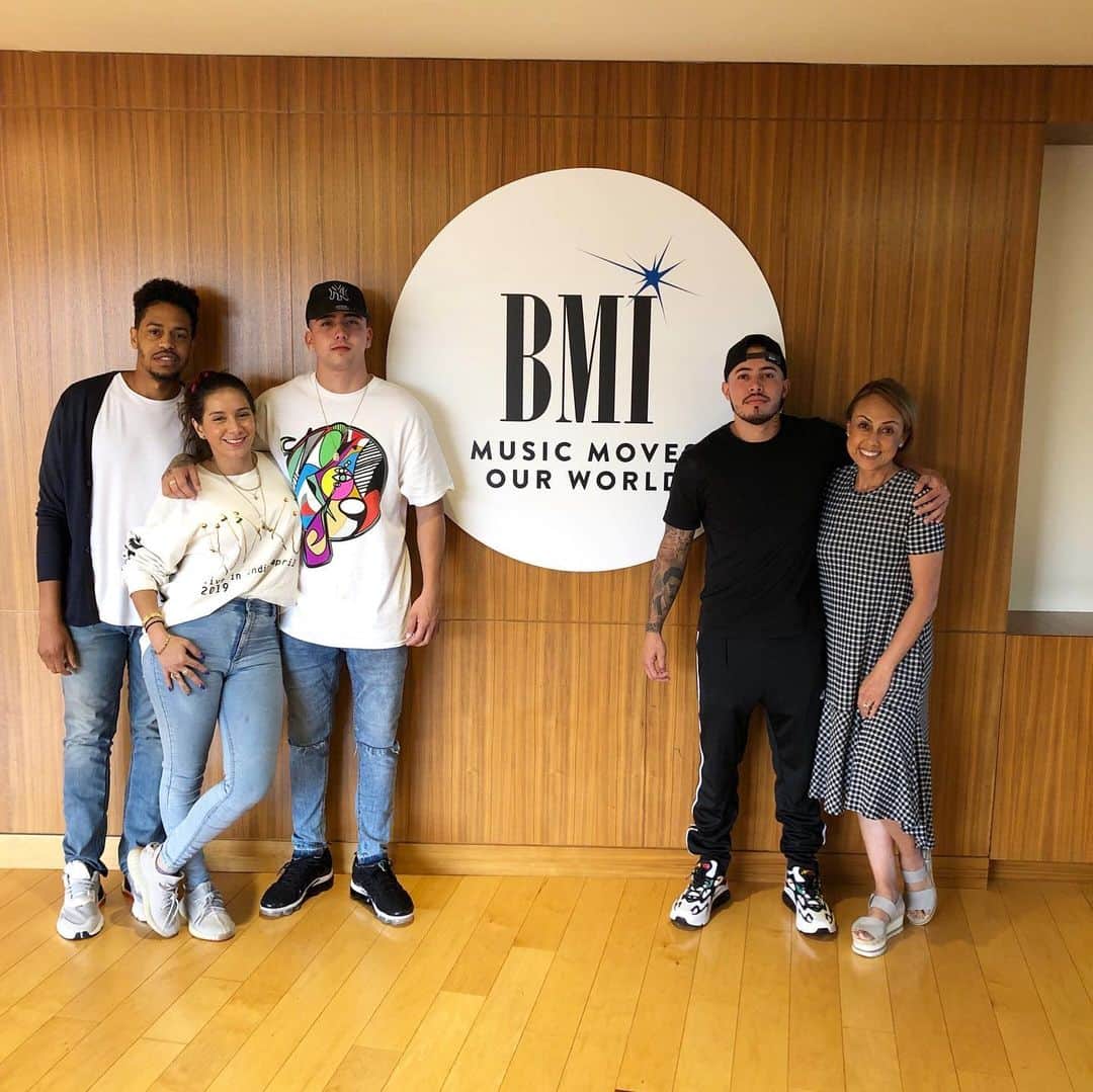 Broadcast Music, Inc.さんのインスタグラム写真 - (Broadcast Music, Inc.Instagram)「We had a first time visit with @therudeboyz in our #BMILA office. Great meeting of the minds! #BMILatin」7月31日 20時42分 - bmi
