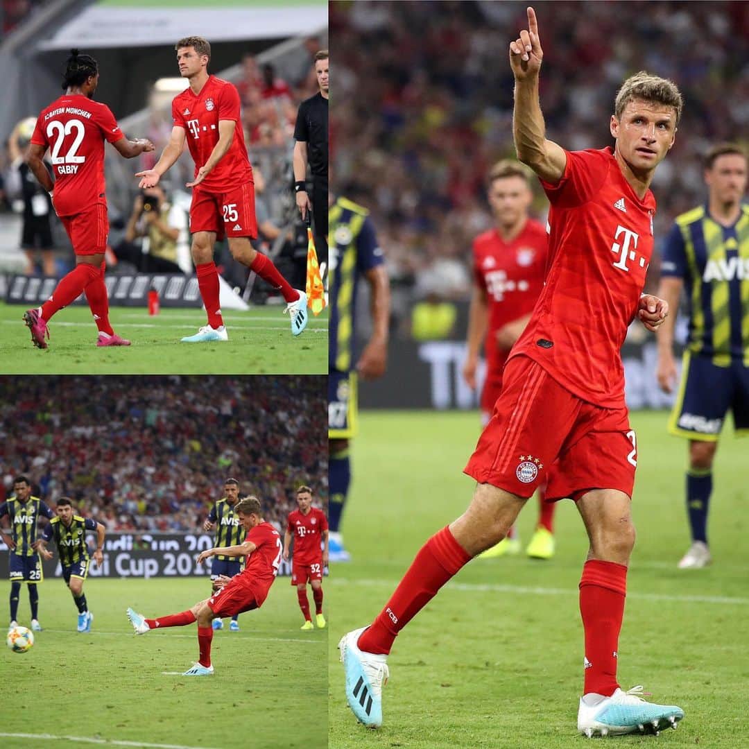 トーマス・ミュラーのインスタグラム：「Successful first day of #audicup2019: 6:1 win against @fenerbahce and three goals ⚽️⚽️⚽️ #esmuellert 🔥💪😀 #fcbfen #fcbayern #packmas #audicup #thomasmüller」
