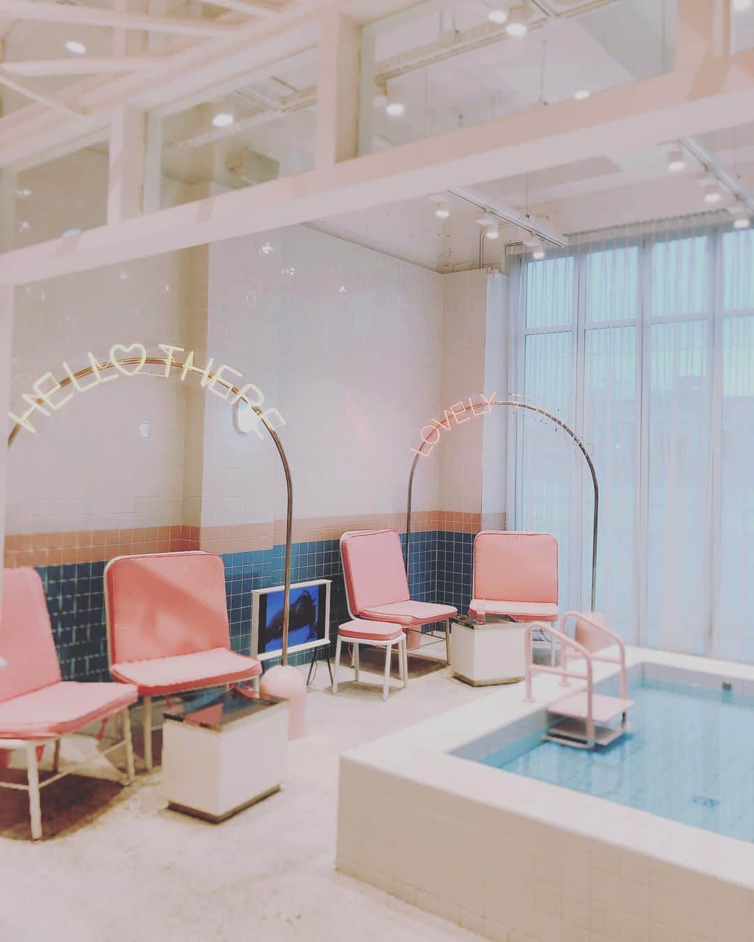 畑田亜希さんのインスタグラム写真 - (畑田亜希Instagram)「👙 Pink Pool Cafe 🏊🏻‍♀️ ・ 🧁可愛さ満点💜 ・ 夏休み🍧もう8月になるなんてっ ・ #2019 #summer #PinkPoolCafe #summerholiday #明日から8月早」7月31日 21時21分 - akihatada