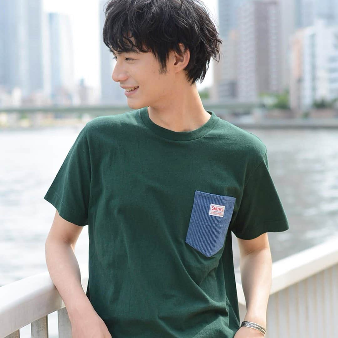 coen コーエンさんのインスタグラム写真 - (coen コーエンInstagram)「【MENS】﻿ SMITH別注コーデュロイポケットTシャツ ¥2,700+tax﻿ ﻿ 大好評のSMITH別注Tシャツにコーデュロイポケットが登場！ 定番のロゴがアクセント✨✨﻿ コーデュロイの生地が季節を先取り！﻿ 男女問わず使えるアイテムです😊😊﻿ ﻿ #coen #coen_official #newarrival #mens #womens #newitems #tshirt #﻿corduroy #pocket  #smith #コーエン #メンズ #ウィメンズ  #レディース #男女兼用 #コーデュロイポケット #コーデュロイ #tシャツ #新作2019 #新作アイテム」7月31日 21時30分 - coen_official