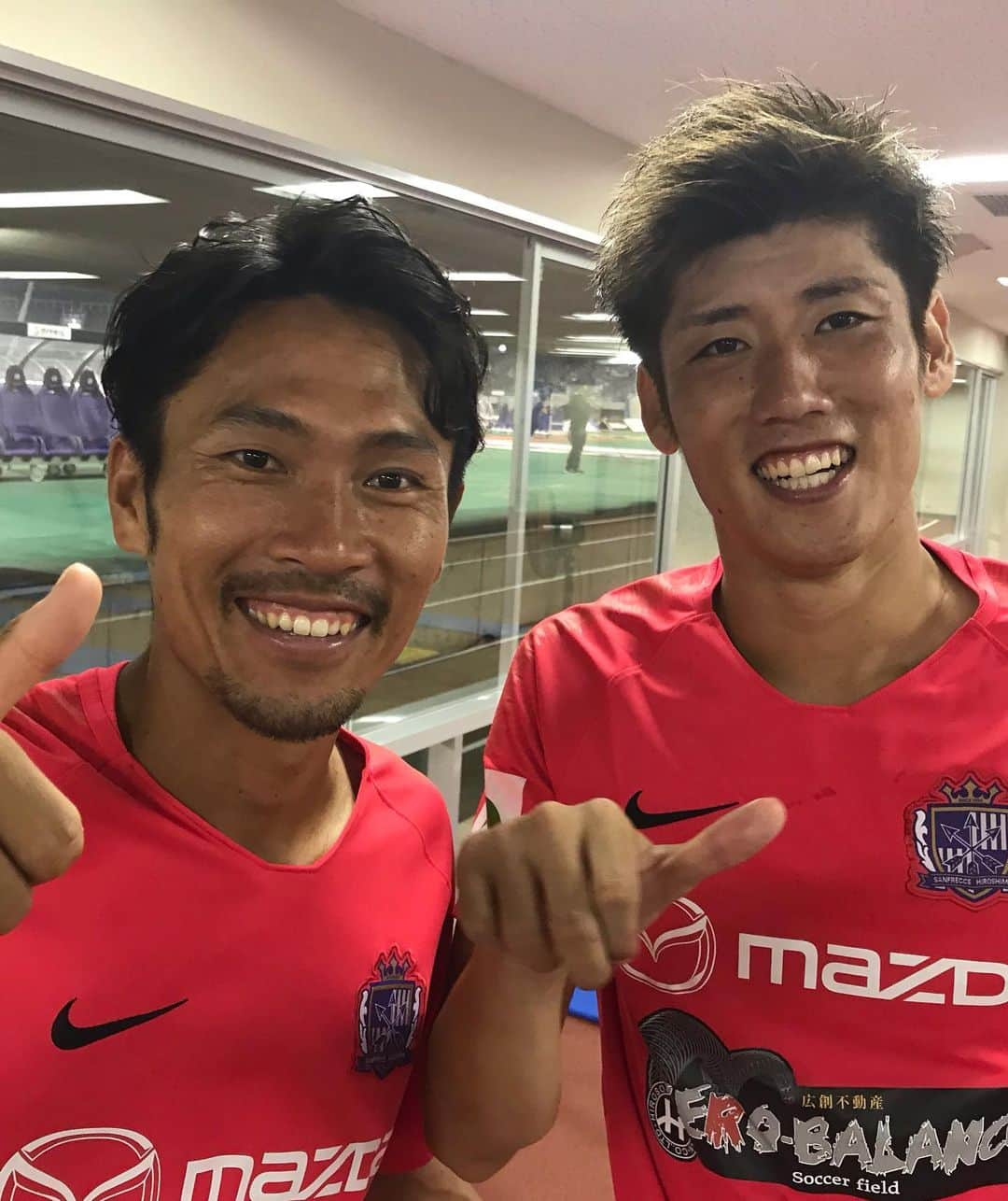 森崎浩司さんのインスタグラム写真 - (森崎浩司Instagram)「今日の勝ちは大きいです⚽️👍 収穫と課題、両方を得られたゲームになったんじゃないかと思います⚽️ ただみんなよく最後まで走って戦ってましたね💨💨 #sanfrecce #荒木隼人 #柴崎晃誠 #森島司 #ハイネル #ドウグラスヴィエイラ  #佐々木翔」7月31日 21時51分 - koji.morisaki77