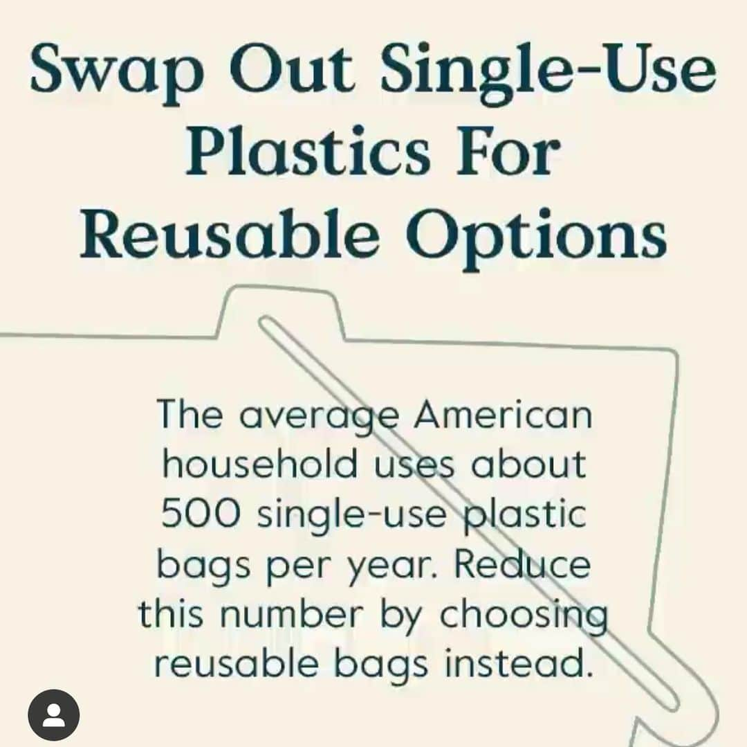 メリッサ・ジョーン・ハートさんのインスタグラム写真 - (メリッサ・ジョーン・ハートInstagram)「So it’s the last day of @plasticfreejuly. What useful tips can you share to keep going strong on this journey towards a waste free future? 🌎Here are some pics of my favorite eco-friendly hacks from the past month that have become new habits. Bar soap, deodorant bars, shampoo bars, French press tea leaves, dental lace over floss, steel razors, bamboo cloths and library books to save paper, and of course refusing straws, water bottles and plastic bags everywhere I go or as much as possible. ⚡️Plasticware has me down too so I carry my own wooden set  as well. Share your tips below for all to enjoy. 🌱」7月31日 21時46分 - melissajoanhart