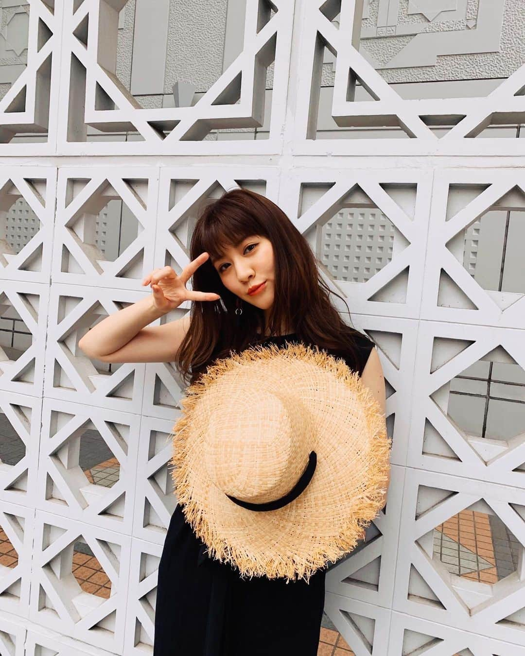 岡本杏理さんのインスタグラム写真 - (岡本杏理Instagram)「今日も1日お疲れ様でしたっ﻿ おやすみなさい⭐️ ﻿ ﻿ TOPLOG×Valmuer スペシャル企画 ♡﻿ #valmuer #valmuerofficial #toplog」7月31日 22時06分 - anri_okamoto