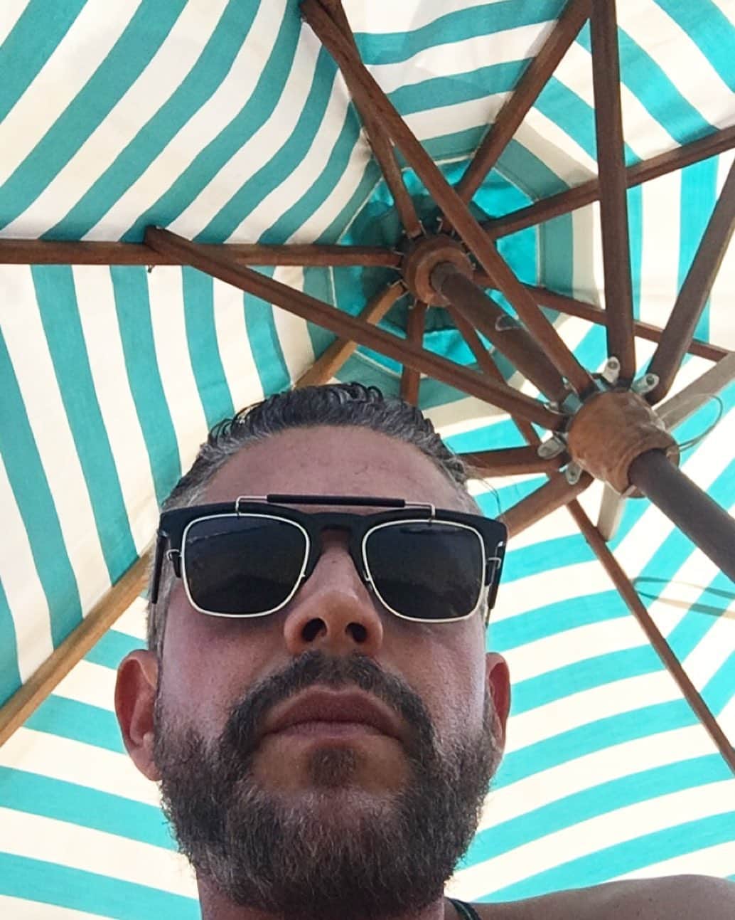 Rodner Figueroaさんのインスタグラム写真 - (Rodner FigueroaInstagram)「Two shades!!! 😎⛱ #Mykonos #greece #kensho #sunmer2019 #rodnerfigueroa #psarou」7月31日 22時35分 - rodnerfigueroa