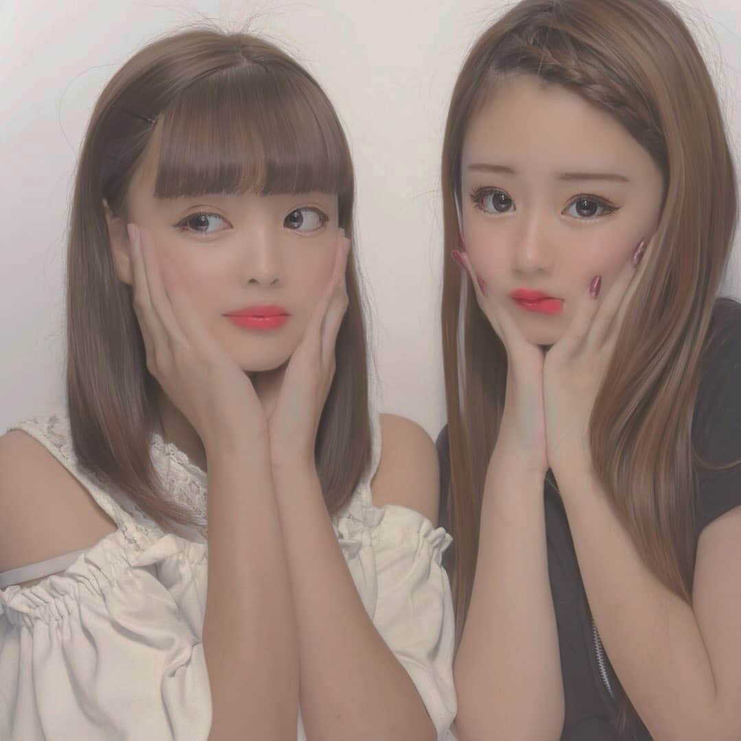 かれんのインスタグラム：「いちまいめかわいい，にまいめぶりぶり，さんまいめみぎかわいい．  #ゆうかれ  #ぷりんと倶楽部」