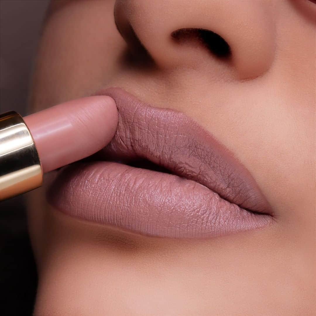 Motives Cosmeticsさんのインスタグラム写真 - (Motives CosmeticsInstagram)「Looking for that perfect everyday nude? Try on Lip Crayon in Dusty Rose and Lipstick in Tender💄. . . . . #motives #motivescosmetics  #mua #makeuplove #makeupartist  #makeupadict #makeupobsessed #sunkissedlips #nudelips #lipstick #lips」7月31日 22時44分 - motivescosmetics