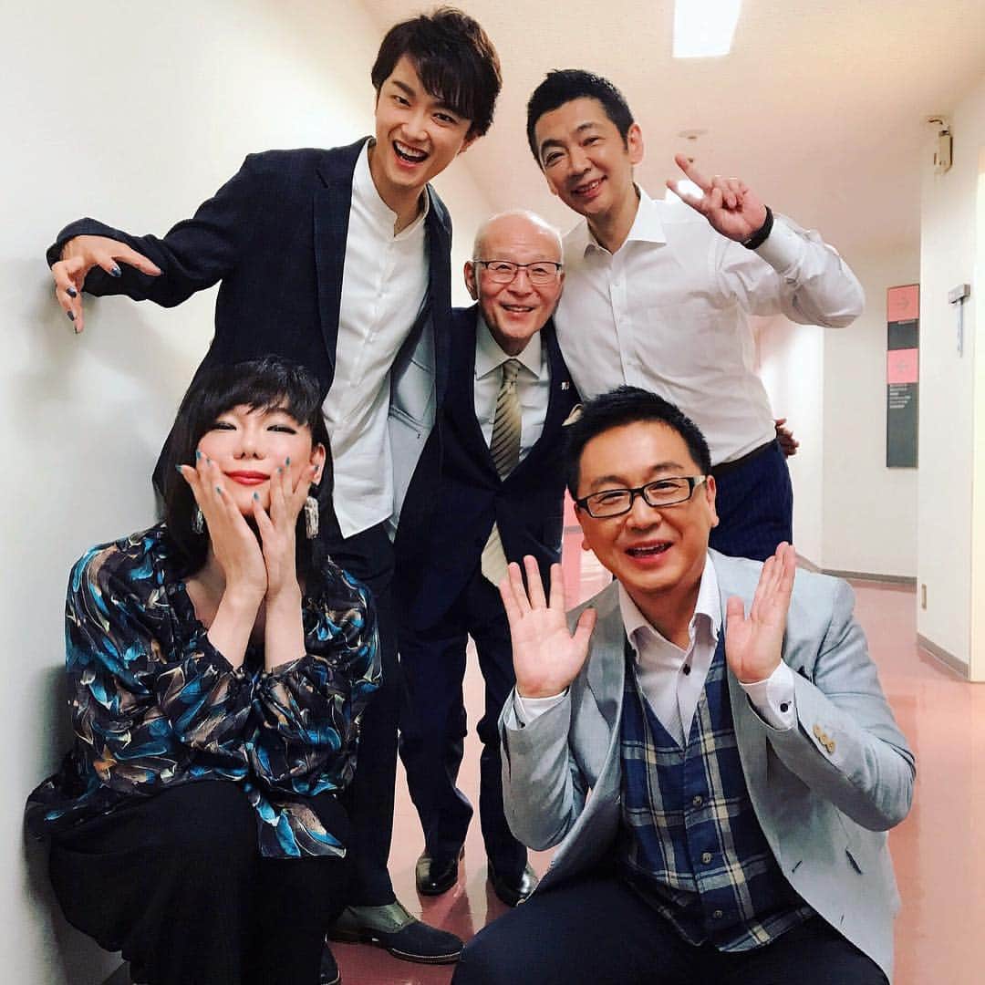 のインスタグラム：「@ミヤネ屋 井上芳雄さんの歌声を生浴び。 彼の歌は耳から入って脊髄に響く。 #井上芳雄 #ミヤネ屋」