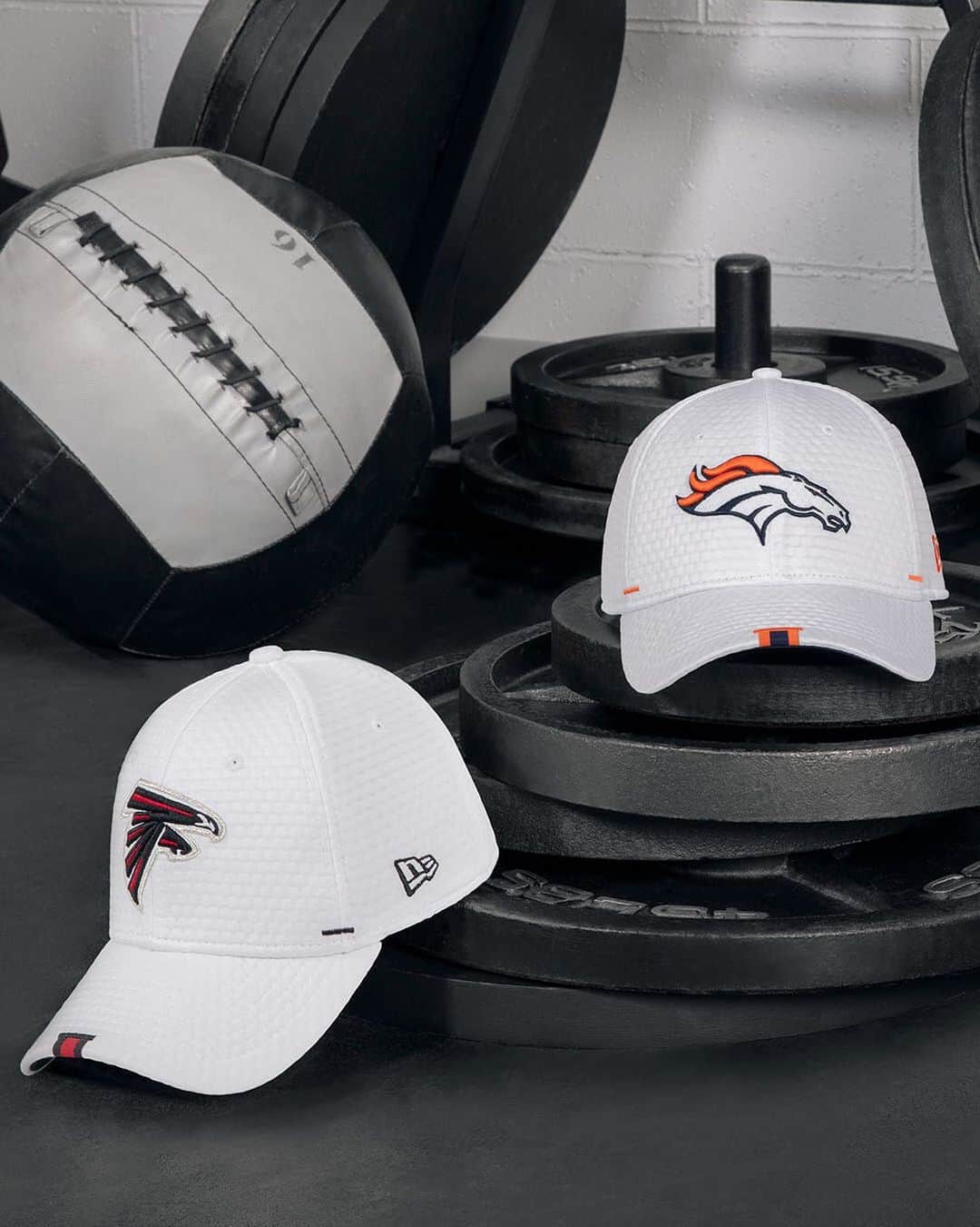 ニューエラ・キャップのインスタグラム：「Train like the pros with the 2019 NFL Training Collection. All teams available in multiple styles at neweracap.com」