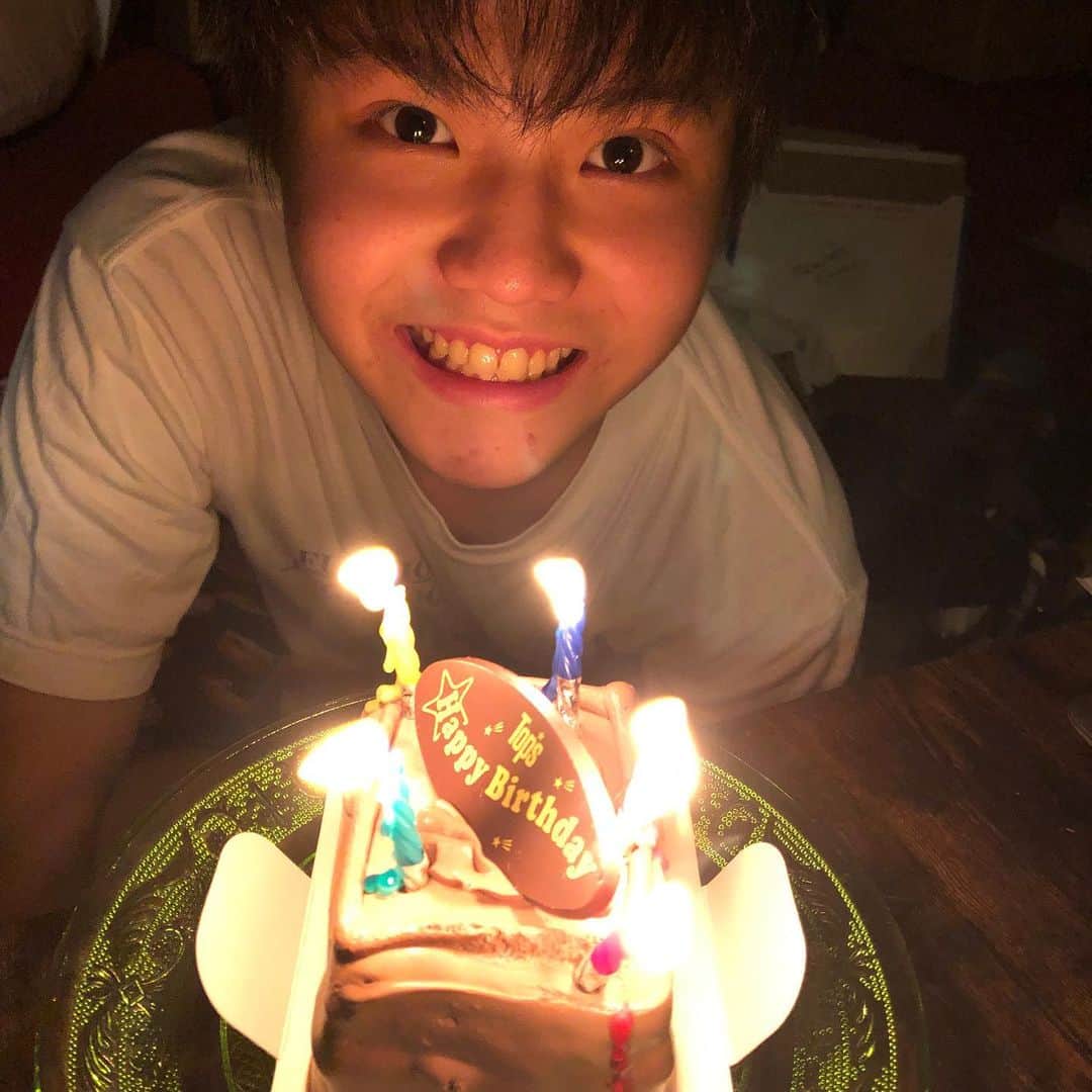 松田岳二さんのインスタグラム写真 - (松田岳二Instagram)「Happy Birthday! Sixteen Candles! アメリカングラフィティの中のウルフマンジャックのあのセリフが頭をよぎるね！おめでとちゃん！」7月31日 23時35分 - cbsmgrfc