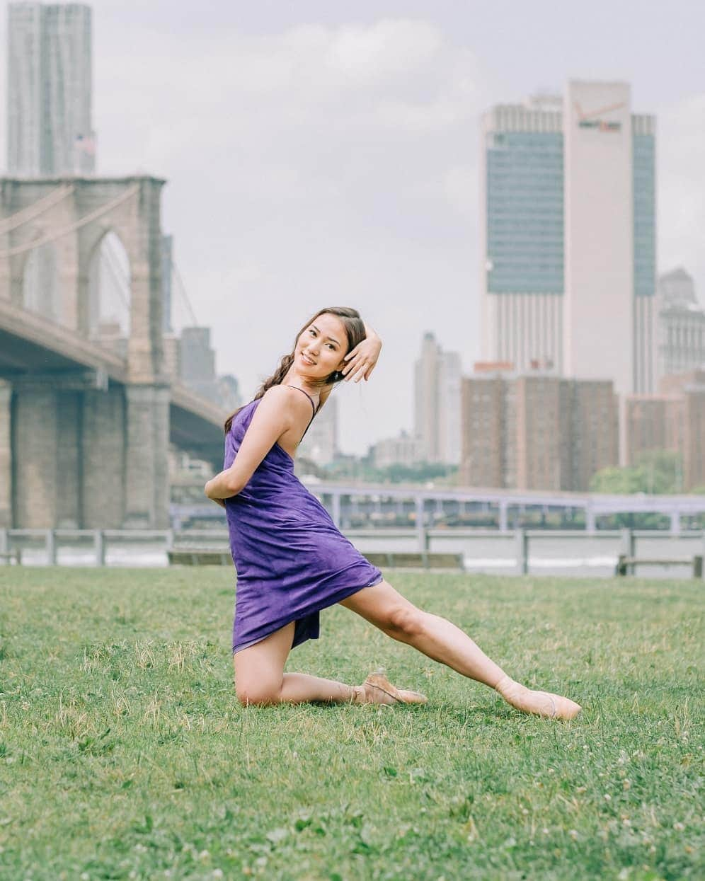 Lily Saito (齊藤莉理)さんのインスタグラム写真 - (Lily Saito (齊藤莉理)Instagram)「Time flies when you're having fun!!! Officially off to Nashville to start my second season with @NashvilleBallet ! Bittersweet feels leaving what is truly "home" for me but so excited for what this season has in hold for me!!! 💜 #ILoveMyJob #NashvilleBallet |📸 @oh_story |」7月31日 23時30分 - lilysaito_