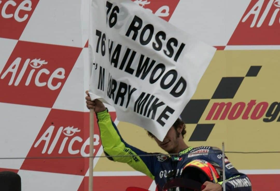 MotoGPさんのインスタグラム写真 - (MotoGPInstagram)「#OnThisDay in 2005, @valeyellow46 won the #GermanGP to equal Mike Hailwood with 76 Grand Prix wins! 🏆 // Coincidentally, if @marcmarquez93 wins the #CzechGP this weekend, he will also reach his victory number 7️⃣6️⃣ in the World Championship! 🚀 #SorryMike #MotoGPStats #MotoGP #Motorsport #Motorcycle #Racing #VR46」8月1日 0時00分 - motogp