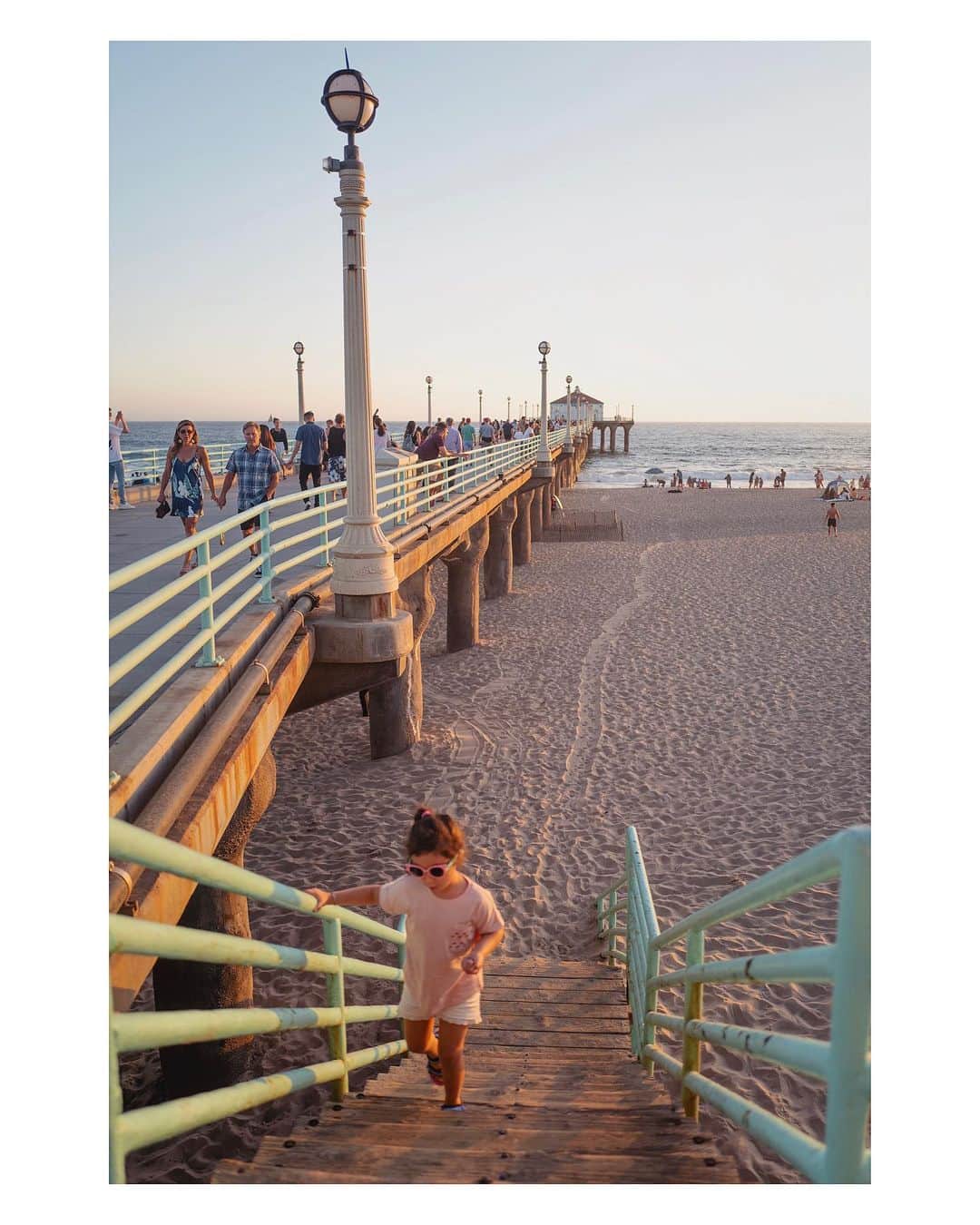 Pete Halvorsenのインスタグラム：「Summer Style 😎 . Leica Q #PierPressure」