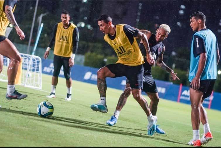 アンヘル・ディ・マリアさんのインスタグラム写真 - (アンヘル・ディ・マリアInstagram)「Entrenamiento 💪 ⚽️」8月1日 0時36分 - angeldimariajm