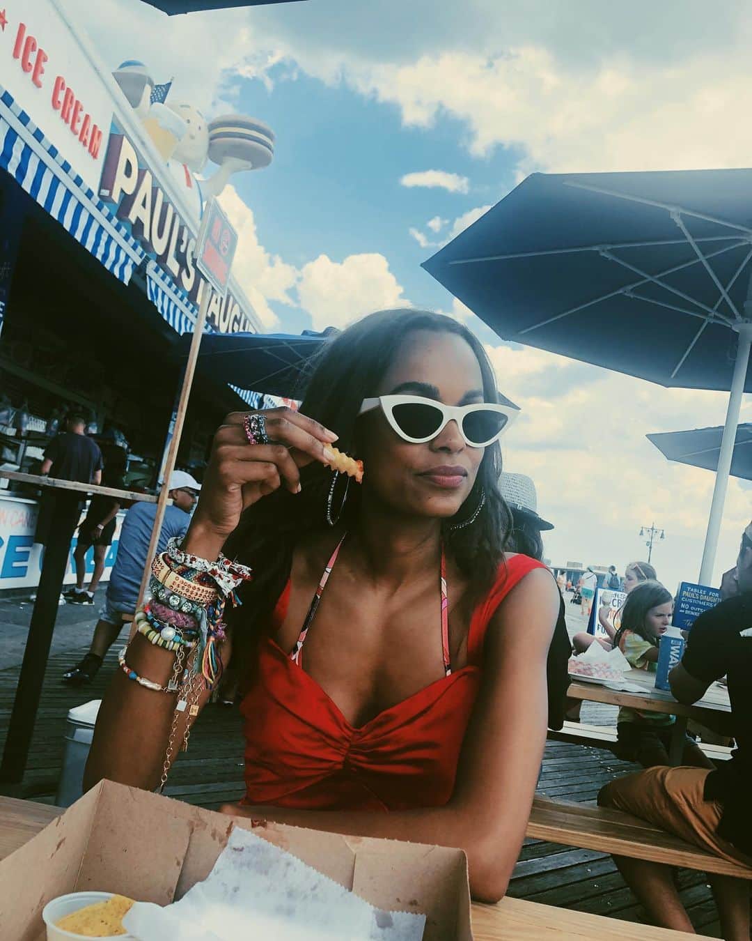 ダニジョーのインスタグラム：「🍟 FOREVER #MOOD 🍟 @francesaaternir in the Romi hoops • tap to shop ✨ wide strap red slip #comingsoon #dannijogirls」