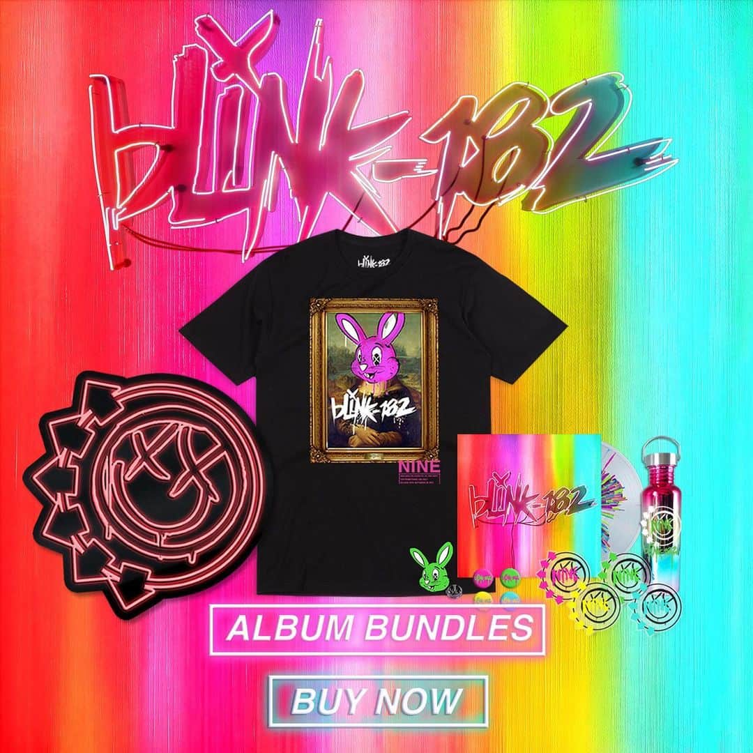 blink-182のインスタグラム：「Very limited amount of splatter vinyl left. Pre-order now at blink182.com while you can! 🤳」