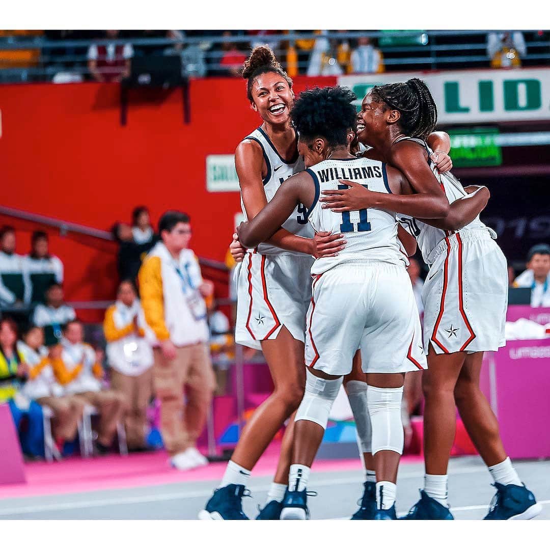 USA Basketballさんのインスタグラム写真 - (USA BasketballInstagram)「5-on-5, 3x3, it doesn’t matter. When gold is on the line, we’re coming to take it. @usab3x3 swept the podium at the Pan American Games at #Lima2019 👏」8月1日 2時06分 - usabasketball