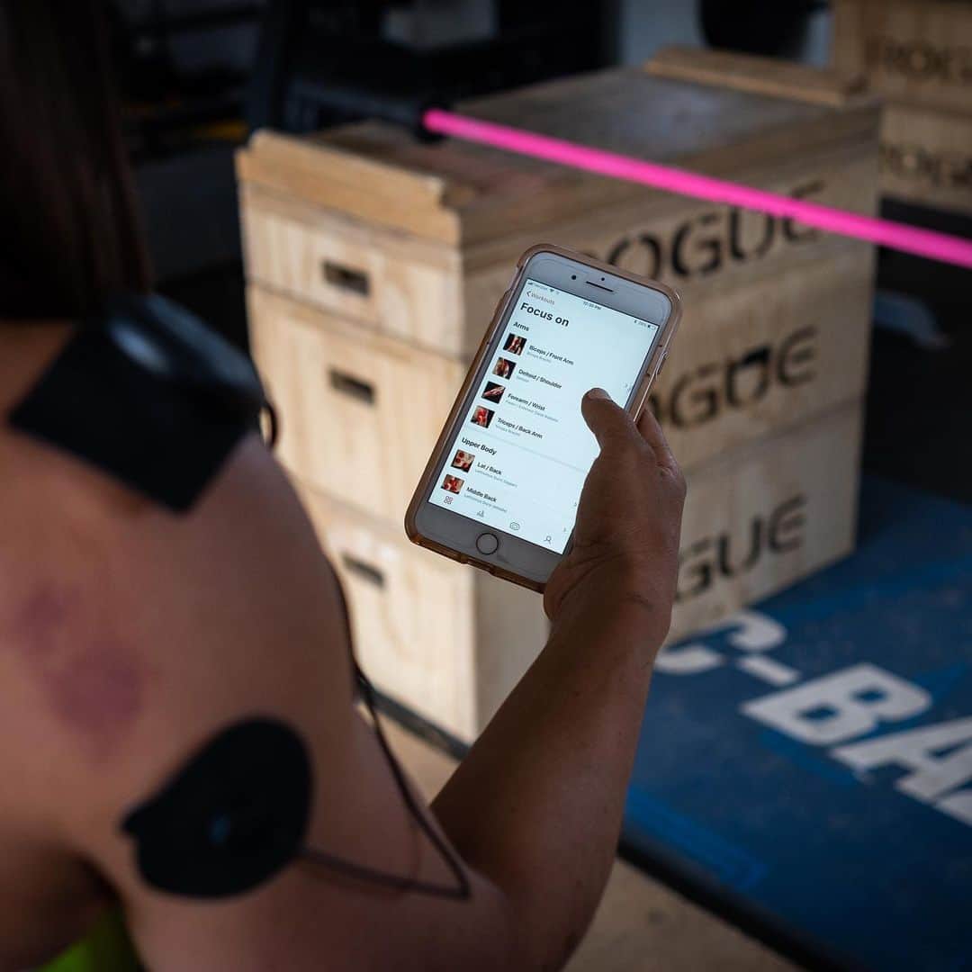 Camille Leblanc-Bazinetさんのインスタグラム写真 - (Camille Leblanc-BazinetInstagram)「❌ give away ❌ “  Teaming up with PowerDot to give away a few PowerDot 2.0s during the Games weekend “  I’ve been using this device to keep my shoulders strong and recovered through the year 🙌🏽⭐️ “  How to enter: 1- follow @mypowerdot  2- go to PoweDot.com/Games to enter to win  3- like this post and tag someone in the comment = 1 entry (unlimited entry ) “  Additional 20% off for a limited time with code "GAMES20". Winners will be refunded if they purchase」8月1日 2時50分 - camillelbaz