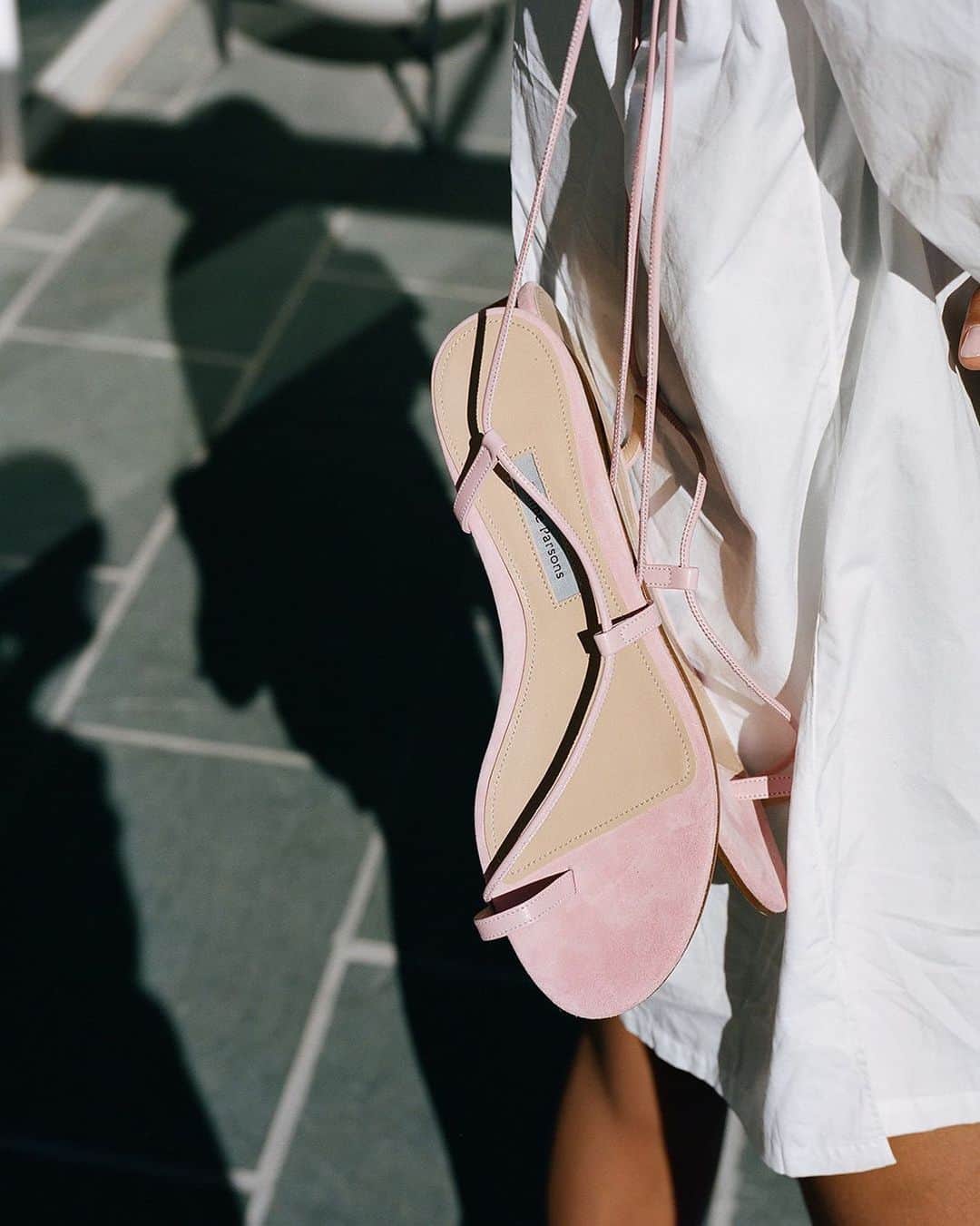 MATCHESFASHION.COMさんのインスタグラム写真 - (MATCHESFASHION.COMInstagram)「Sleek sandals in sorbet shades and neutral tones, shop @emmeparsons at the link in bio.」8月1日 2時54分 - matches