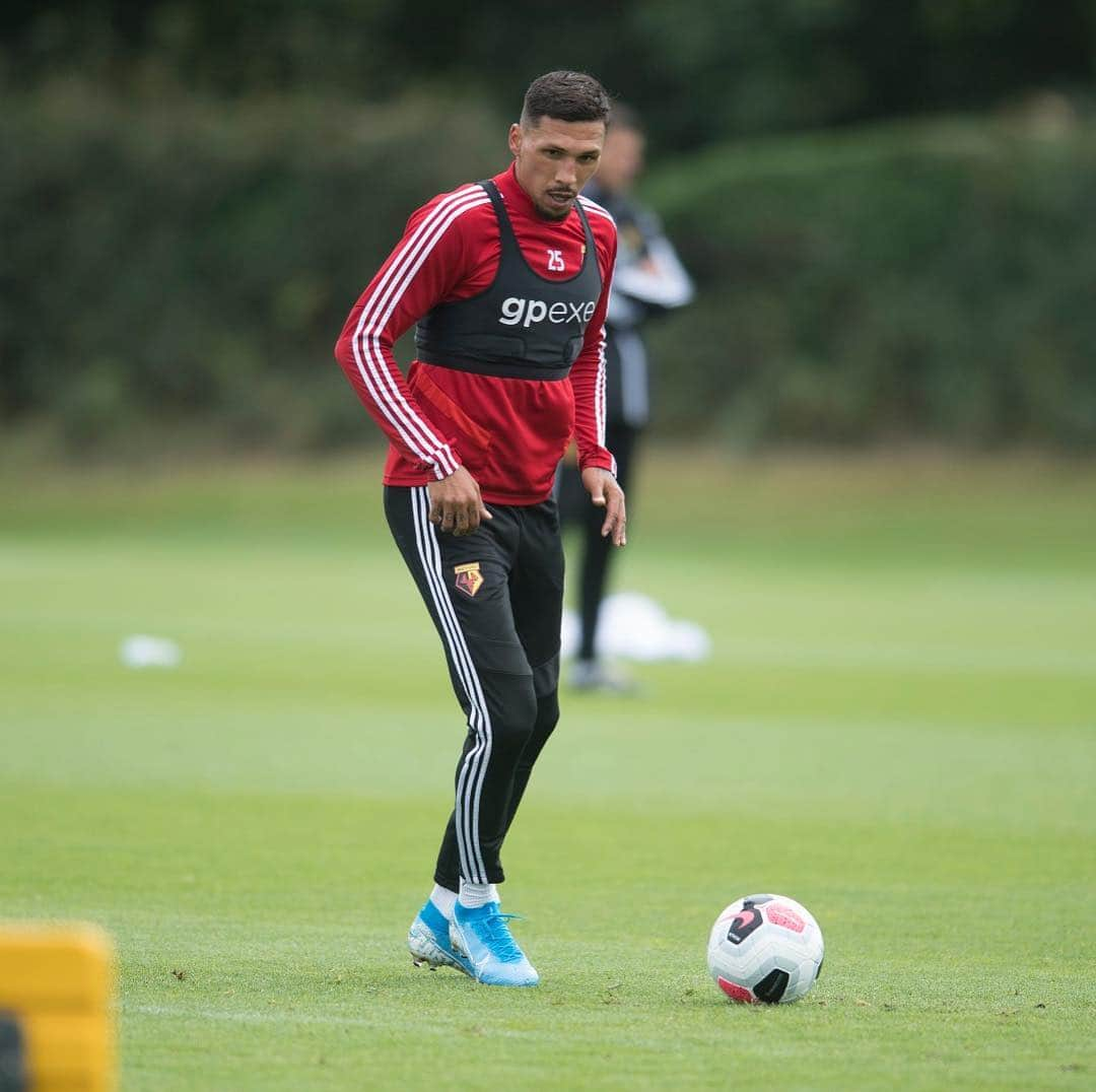 ヨゼ・ホレバスさんのインスタグラム写真 - (ヨゼ・ホレバスInstagram)「Another day of hard work - 10 days until the @premierleague start. 🔥⚽️」8月1日 3時13分 - josecholevas