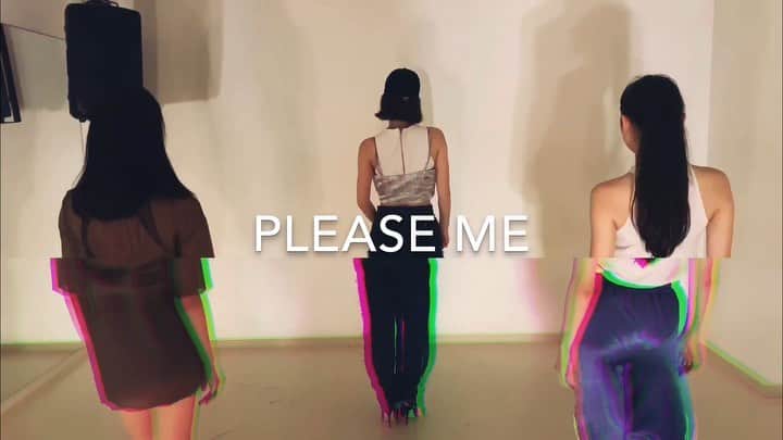 のインスタグラム：「h9 W/ @sattanshittan  song : Please me  @iamcardib @brunomars  choreographer : @yukakatagiri 🎥: @youya_red  #h9👠 #pleaseme」