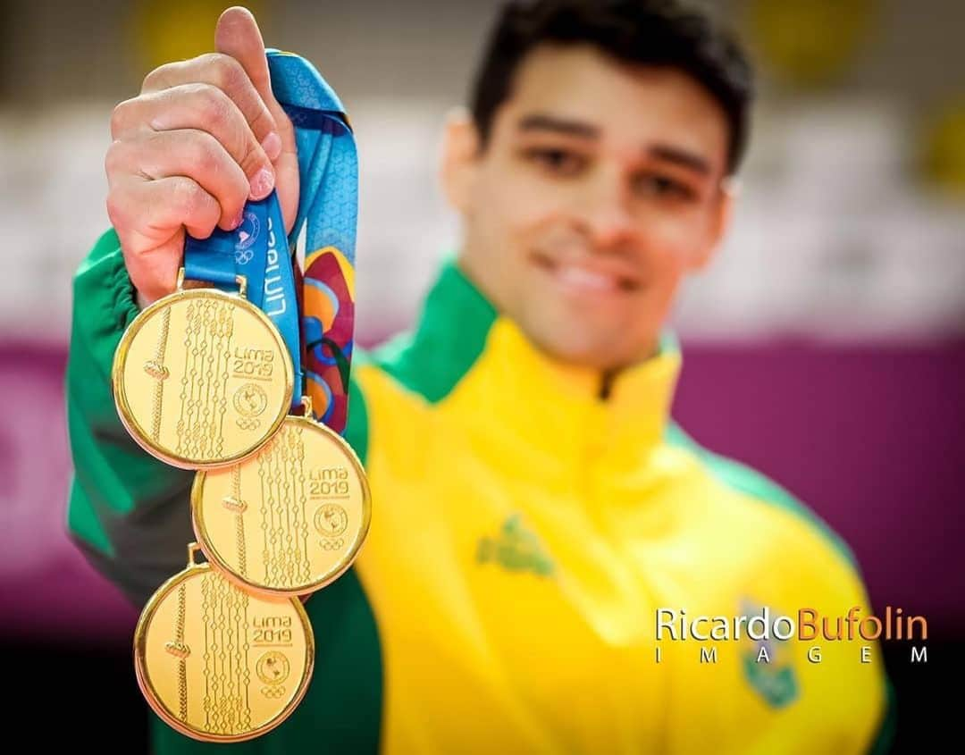 Inside Gymnasticsさんのインスタグラム写真 - (Inside GymnasticsInstagram)「👏👏👏 #Repost @rbufolin ・・・ FRANCISCO BARRETO - BRA 🇧🇷 Panamerican Games, Lima 2019  #cbg #panamericapress #cob #timebrasil #ginástica #gymnastics #gimnasia #ginnastica #artística #esporte #olímpico #lima2019 #juegoslima2019 #olympic #sports #beauty #canonlima2019 #gobufola #panamsports #upag #pagu」8月1日 13時15分 - insidegym