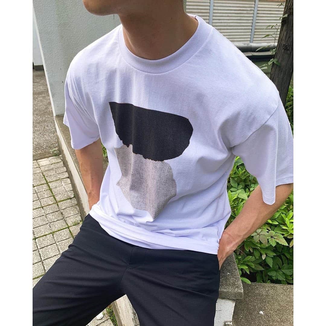 clane_officialさんのインスタグラム写真 - (clane_officialInstagram)「■NEW ARRIVAL CLANE HOMME19AWの新作アイテムをご紹介。 . いつも好評いただいているアートTシャツが今季も登場。厚手のしっかりとしたTシャツに水彩画のようなアートグラフィックをプリント。 ART T/S ¥9,800yen+tax CLANE表参道店、ONLINE STORE にて発売中！ #CLANE#クラネ#CLANEHOMME」8月1日 13時23分 - clane_official